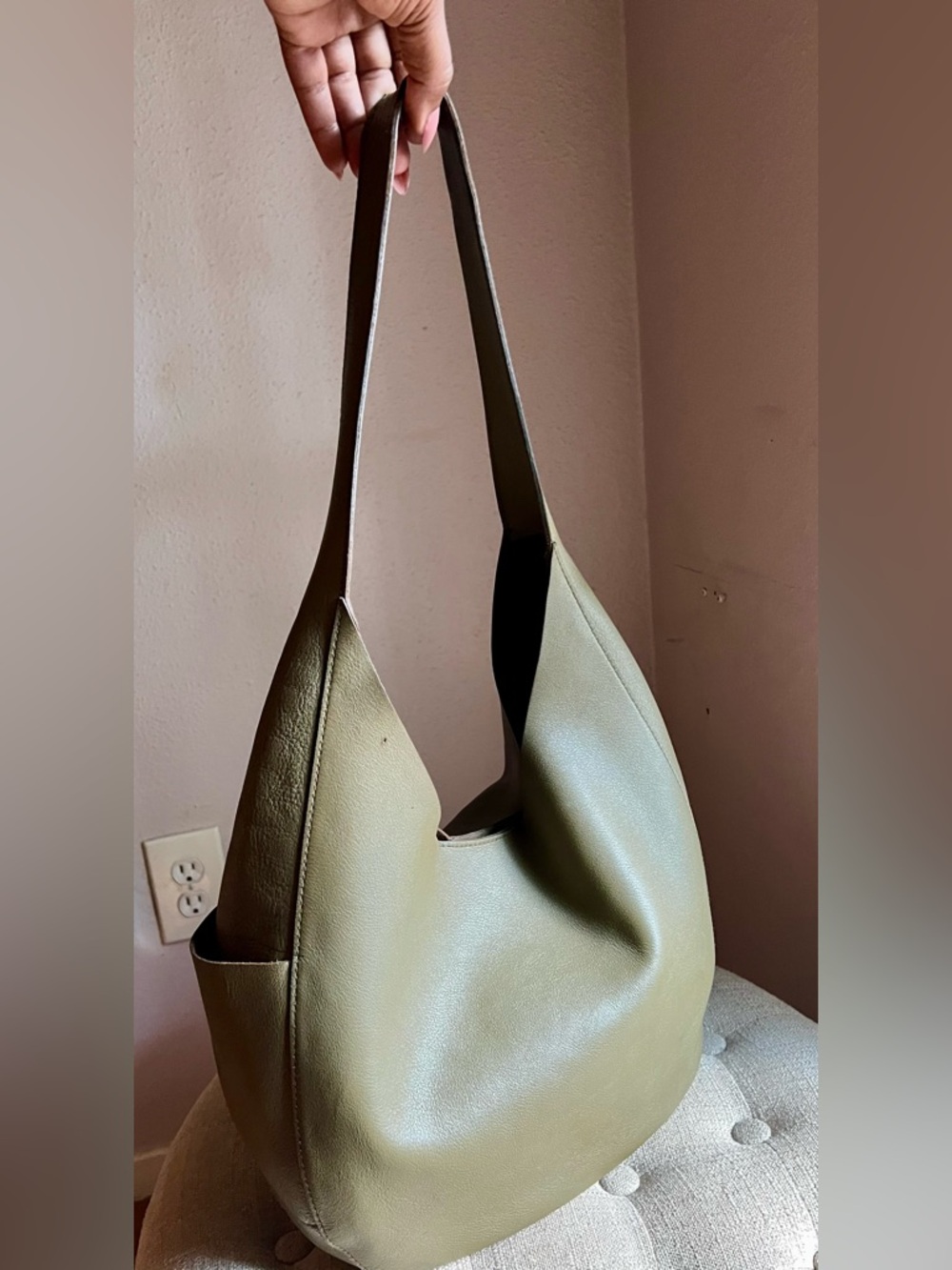 Classic Madewell Olive Leather Hobo Tote | Comfortable Shoulder Strap